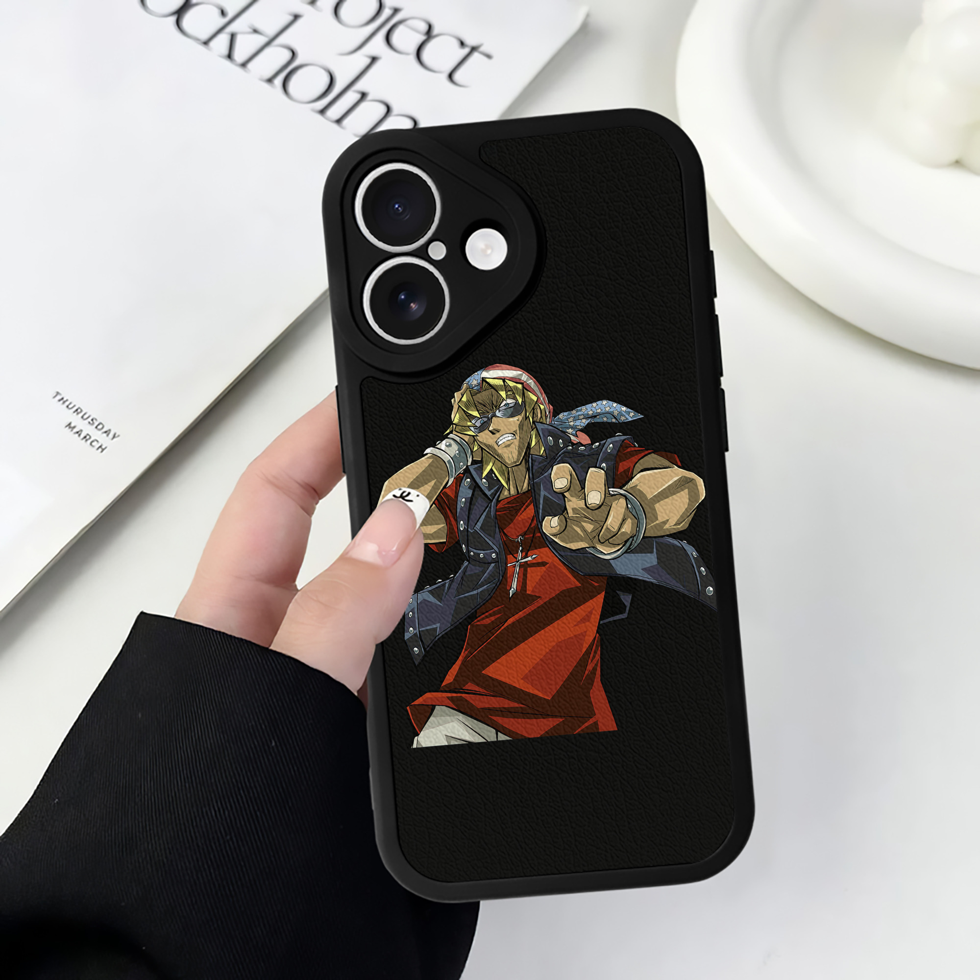 （画像用） 遊☆戯☆王 Yu-Gi-Oh! 【iPhone 16シリーズ対応】シリコンスマホケース（レザー調） 材質：シリコン